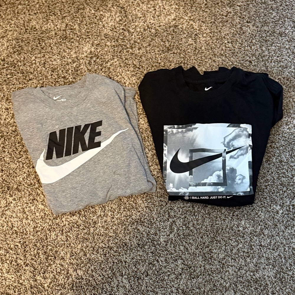 Nike Kids' Gray and Black Short Sleeve Tees